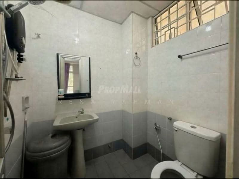 Condominium for Sale at Tiara Duta - Rena Rahman - Bathroom - PropertyGuru.com.my