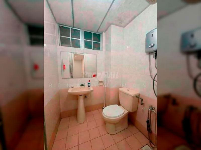 Condominium for Sale at Tiara Duta - Rena Rahman - Bathroom - PropertyGuru.com.my