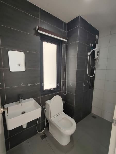 Servis Apartment untuk Disewa di Horizon Suites - Kayden Siah - Bathroom - PropertyGuru.com.my