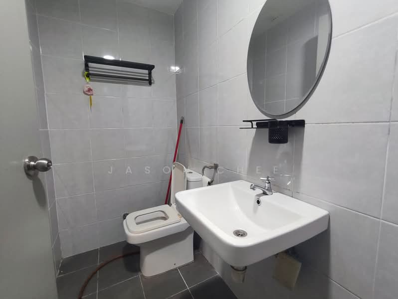 Condominium for Rent at The Edge Residence - Jason Chee - Bathroom - PropertyGuru.com.my