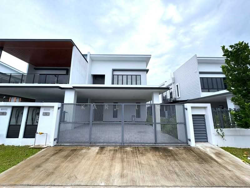 Cluster House for Sale in Taman Glenmarie (Johor Bahru) - Karl Lim - Exterior - PropertyGuru.com.my