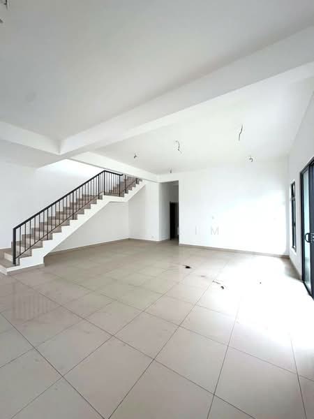 Cluster House for Sale in Taman Glenmarie (Johor Bahru) - Karl Lim - Interior - PropertyGuru.com.my