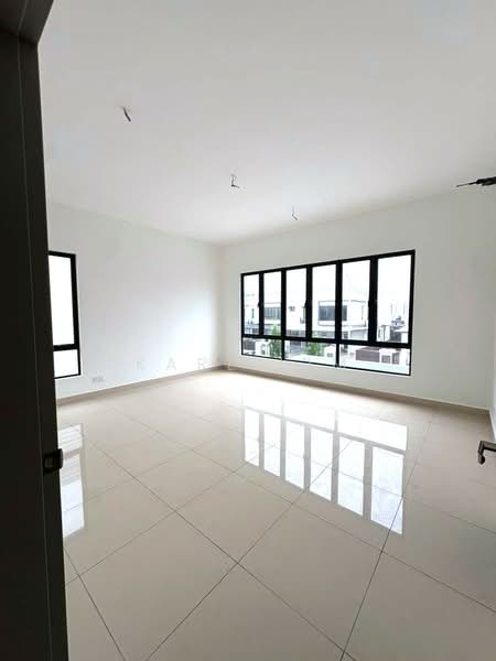 Cluster House for Sale in Taman Glenmarie (Johor Bahru) - Karl Lim - Interior - PropertyGuru.com.my