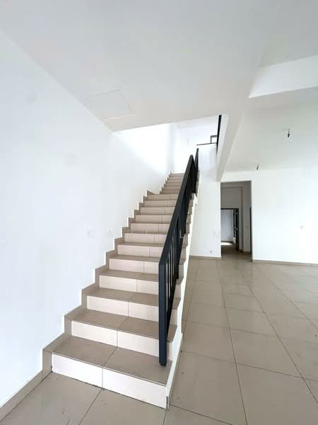Cluster House for Sale in Taman Glenmarie (Johor Bahru) - Karl Lim - Interior - PropertyGuru.com.my