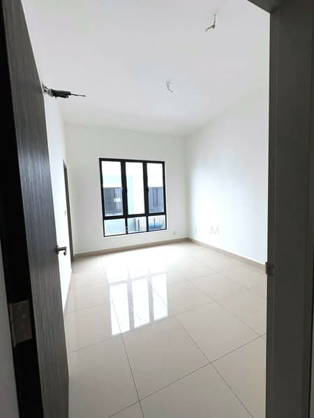 Cluster House for Sale in Taman Glenmarie (Johor Bahru) - Karl Lim - Interior - PropertyGuru.com.my