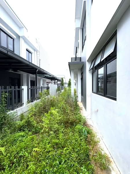 Cluster House for Sale in Taman Glenmarie (Johor Bahru) - Karl Lim - Exterior - PropertyGuru.com.my