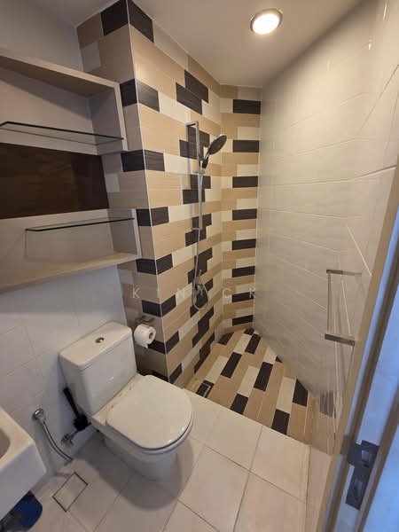 Service Residence for Sale at Verve Suites - Kin CK - Bathroom - PropertyGuru.com.my