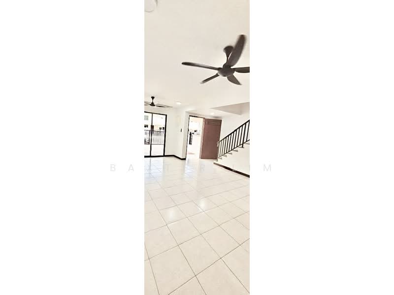 2-storey Terraced House for Rent in Puncak Bestari 2 (Puncak Alam) - Baxter Lim - Living Room - PropertyGuru.com.my