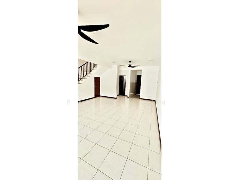 2-storey Terraced House for Rent in Puncak Bestari 2 (Puncak Alam) - Baxter Lim - Living Room - PropertyGuru.com.my