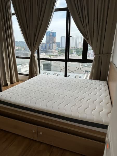 Servis Apartment untuk Disewa di The Park Sky Residence - Ernest Leong - Bedroom - PropertyGuru.com.my