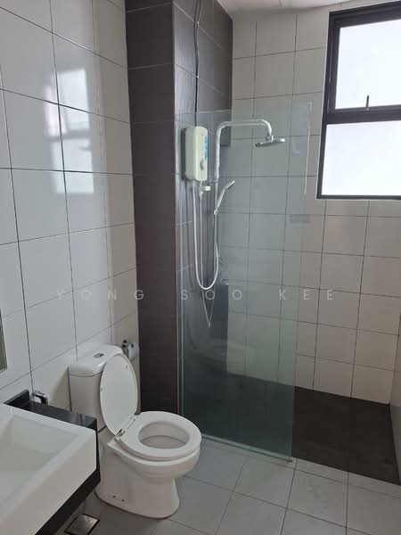 Kondominium untuk Disewa di Evoke Residence - Yong Soo Kee - Bathroom - PropertyGuru.com.my