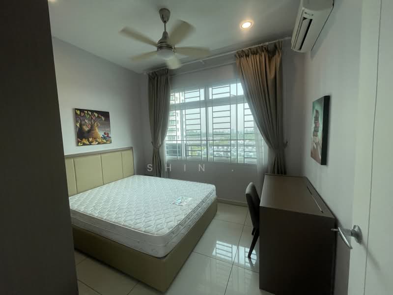 Condominium for Sale at Fairway Suites - Shin . - Bedroom - PropertyGuru.com.my