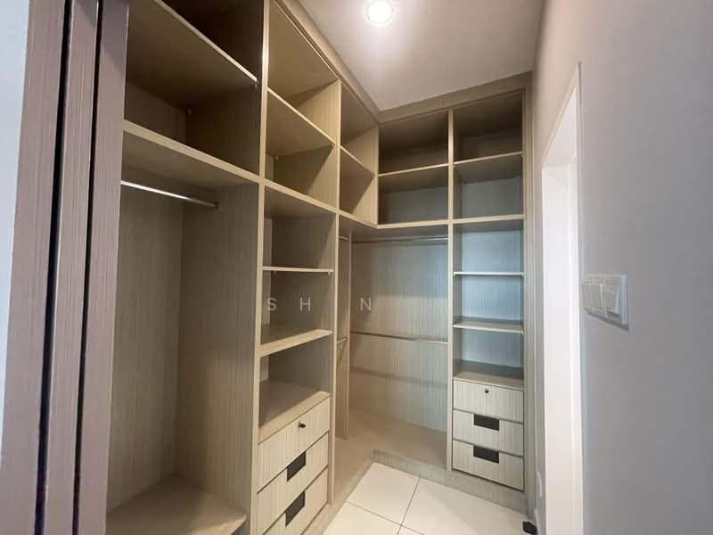 Condominium for Sale at Fairway Suites - Shin . - Interior - PropertyGuru.com.my