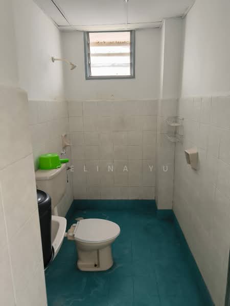 Kondominium untuk Disewa di Garden Park - Selina Yu - Bathroom - PropertyGuru.com.my