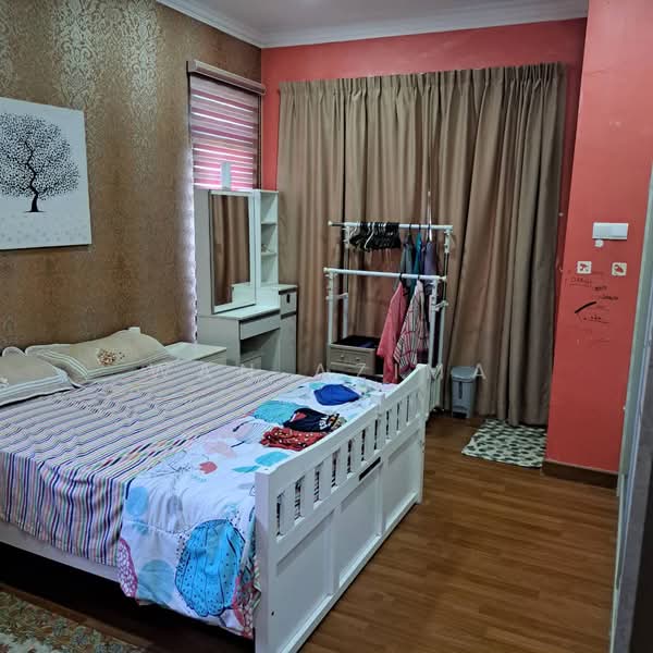 Semi-Detached House for Sale in Puncak Bestari (Puncak Alam) - Wan Azima - Bedroom - PropertyGuru.com.my