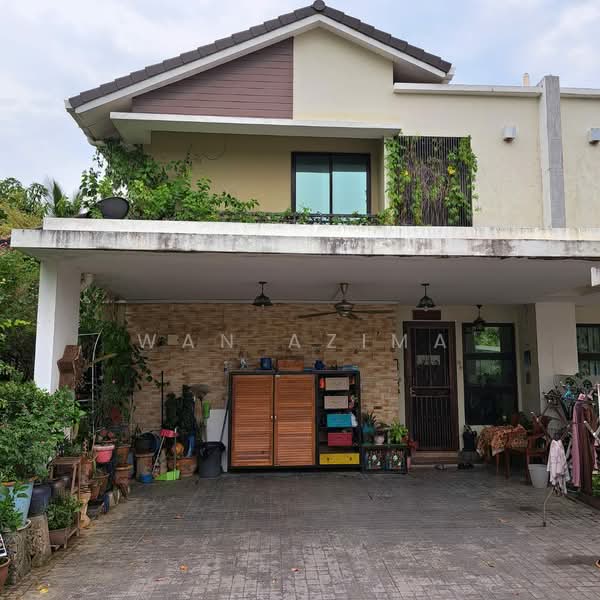 Semi-Detached House for Sale in Puncak Bestari (Puncak Alam) - Wan Azima - Exterior - PropertyGuru.com.my
