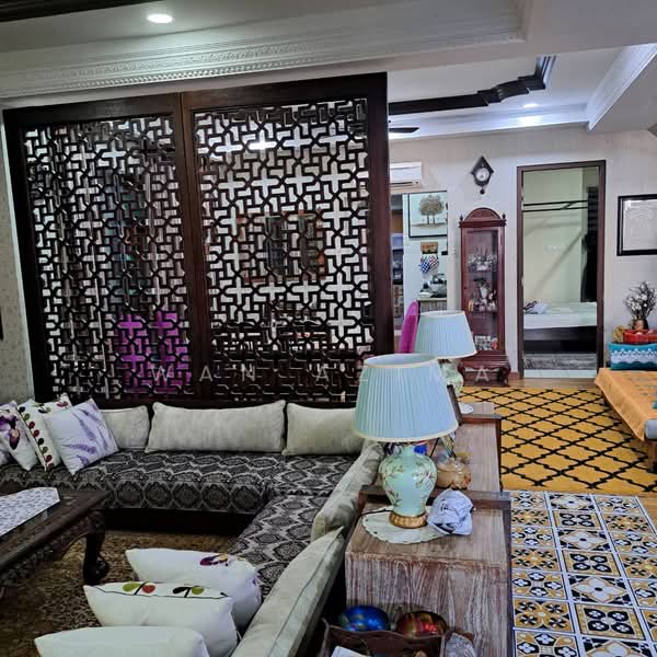 Semi-Detached House for Sale in Puncak Bestari (Puncak Alam) - Wan Azima - Living Room - PropertyGuru.com.my