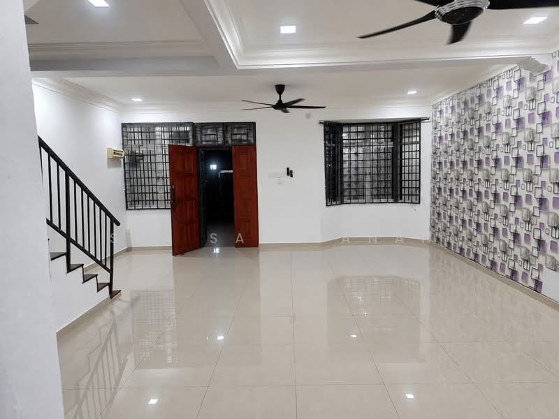 2-storey Terraced House for Rent in Taman Universiti (Sri Gading) - Sha Saravanan - Living Room - PropertyGuru.com.my