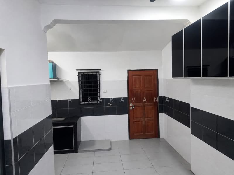 2-storey Terraced House for Rent in Taman Universiti (Sri Gading) - Sha Saravanan - Kitchen - PropertyGuru.com.my