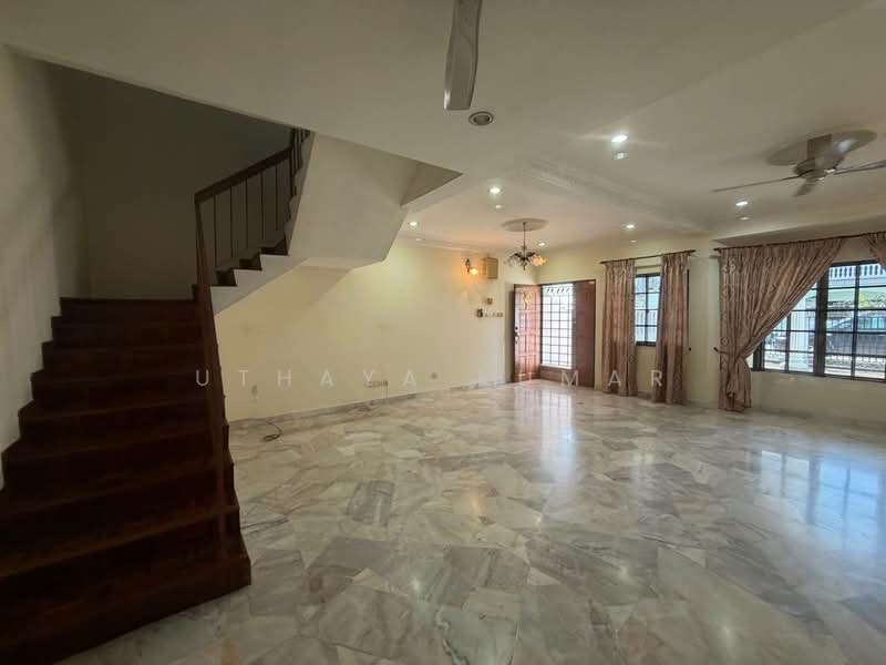 Rumah Teres 2 Tingkat untuk Dijual di Taman Gembira Baru (Klang) - Uthaya Kumar - Living Room - PropertyGuru.com.my