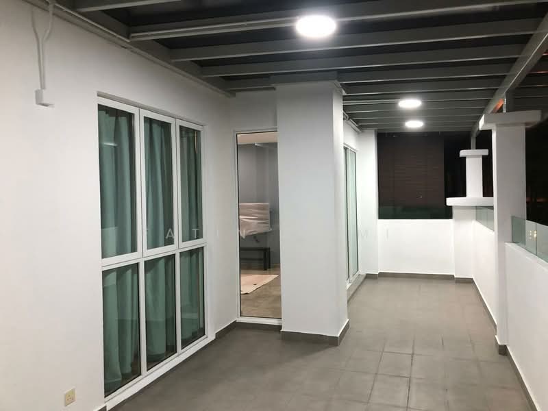 Condominium for Sale at Subang Parkhomes - Fatin Azemi - Balcony - PropertyGuru.com.my