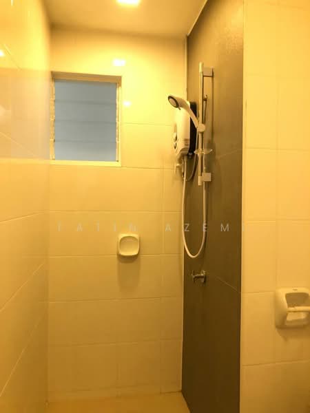 Condominium for Sale at Subang Parkhomes - Fatin Azemi - Bathroom - PropertyGuru.com.my