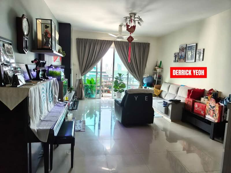 Kondominium untuk Dijual di Bayswater Resort Condominium - Derrick Yeoh - Living Room - PropertyGuru.com.my