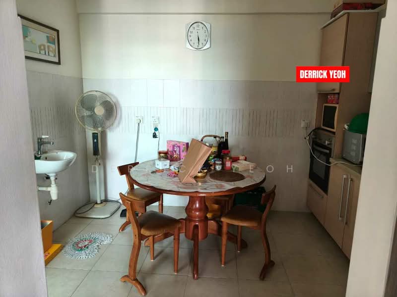 Kondominium untuk Dijual di Bayswater Resort Condominium - Derrick Yeoh - Kitchen - PropertyGuru.com.my