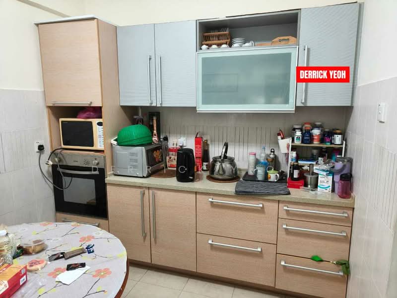 Kondominium untuk Dijual di Bayswater Resort Condominium - Derrick Yeoh - Kitchen - PropertyGuru.com.my