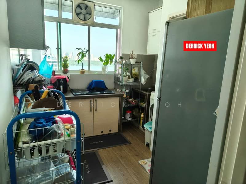 Kondominium untuk Dijual di Bayswater Resort Condominium - Derrick Yeoh - Kitchen - PropertyGuru.com.my