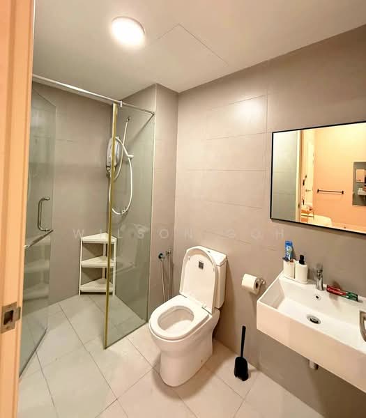 Kondominium untuk Disewa di Ferringhi Residence 2 - Wilson Goh - Bathroom - PropertyGuru.com.my