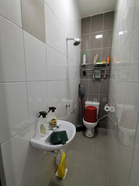 Condominium for Rent at The Seed Taman Sutera Utama - Ching Ling Hel - Bathroom - PropertyGuru.com.my