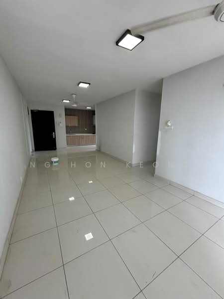 Kondominium untuk Disewa di Aurora Residence @ Lake Side City - Ng Hon Keong - Living Room - PropertyGuru.com.my