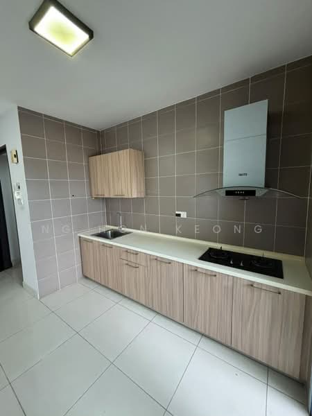 Kondominium untuk Disewa di Aurora Residence @ Lake Side City - Ng Hon Keong - Kitchen - PropertyGuru.com.my