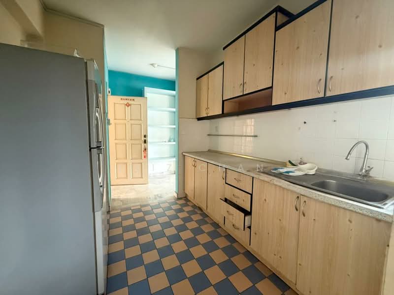 Apartment for Rent at Aman Puri Apartment - Eliz Chan - Kitchen - PropertyGuru.com.my