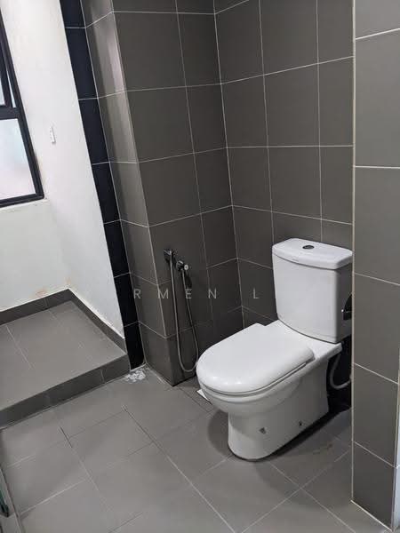 Condominium for Sale at Hedgeford 10 Residences - Karmen Lim - Bathroom - PropertyGuru.com.my