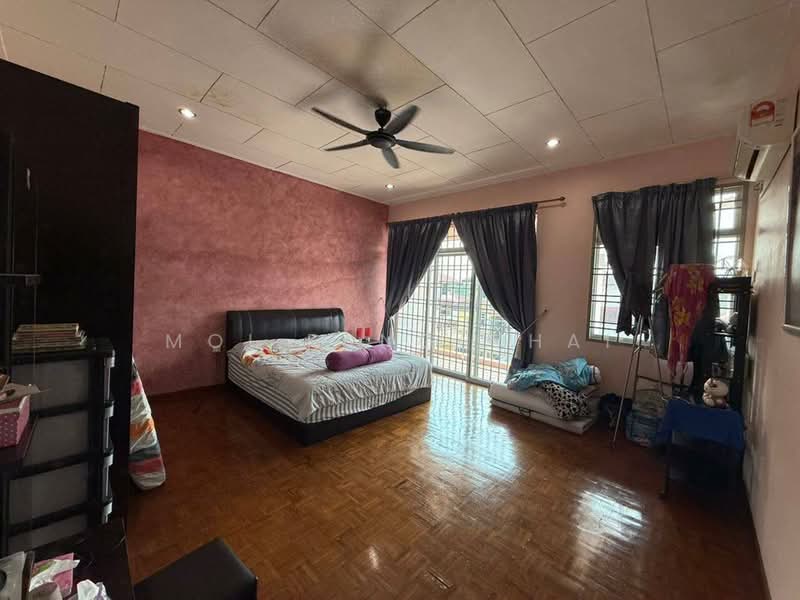 Rumah Berkembar untuk Dijual di Taman Bukit Jaya (Ulu Tiram) - Moi Fang Chai - Bedroom - PropertyGuru.com.my