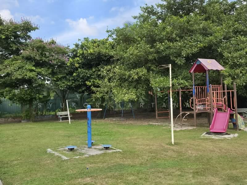 1-storey Terraced House for Sale in Shah Alam (Selangor) - Syukor Hartanah - Exterior - PropertyGuru.com.my