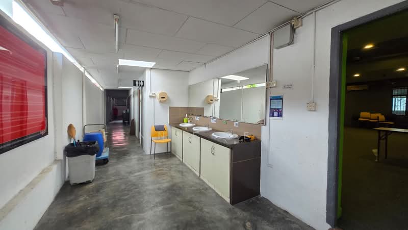 Rumah Banglo untuk Dijual di Air Hitam (Ayer Itam) - Fennie Seow - Bathroom - PropertyGuru.com.my