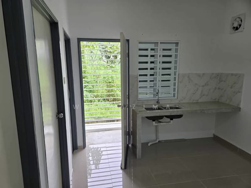 Rumah Berkembar untuk Disewa di Sungai Buloh (Selangor) - Wan Azima - Kitchen - PropertyGuru.com.my