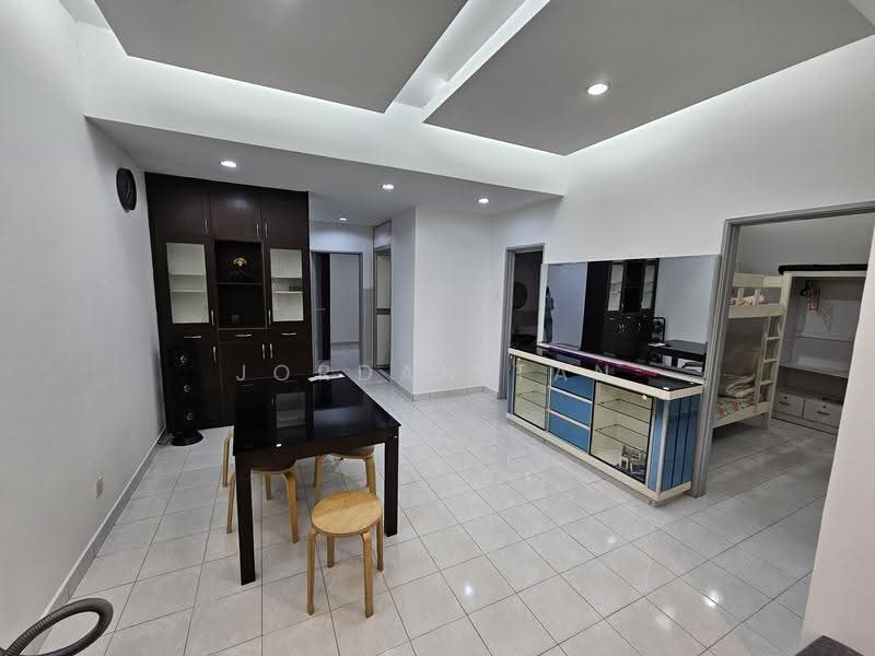 Pangsapuri untuk Disewa di 162 Residency - Jordan Tan - Living Room - PropertyGuru.com.my