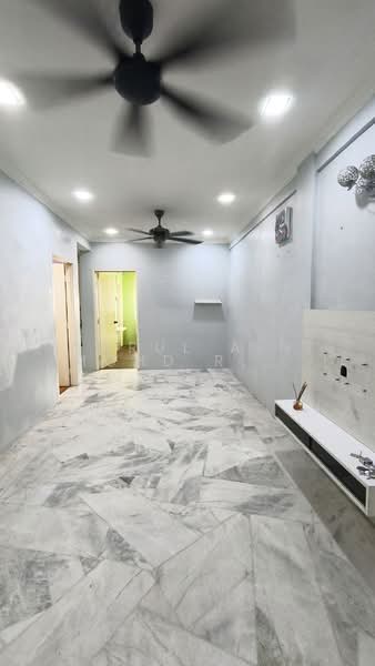 Apartment for Sale at Pangsapuri Seri Mawar - Nurul Ain Mohd Razali - Living Room - PropertyGuru.com.my