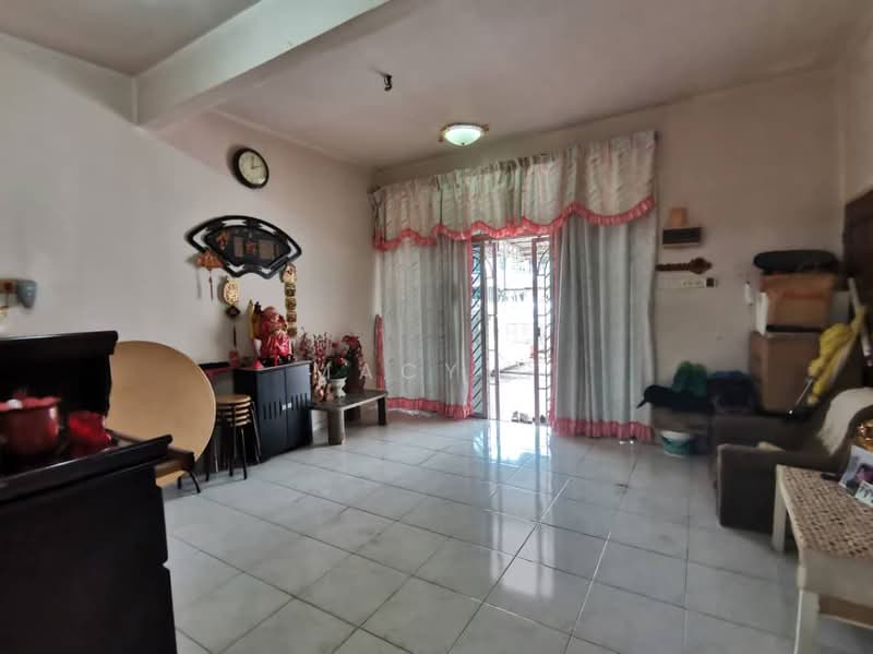 2-storey Terraced House for Sale in Taman Kasturi (Melaka City) - Macy G - Living Room - PropertyGuru.com.my
