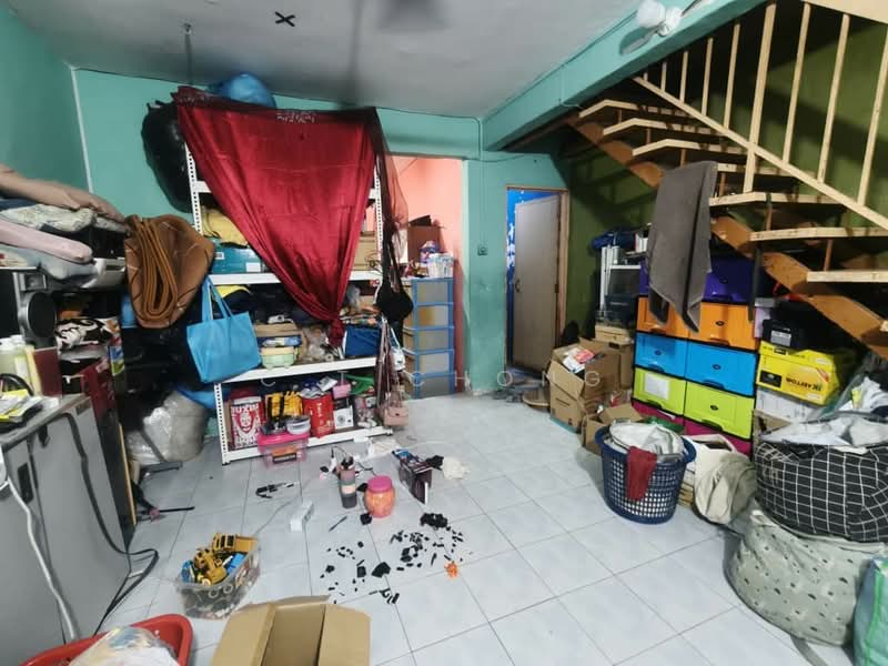 Rumah Bandar untuk Dijual di Taman Puteri Wangsa (Ulu Tiram) - C.T Chong - Interior - PropertyGuru.com.my
