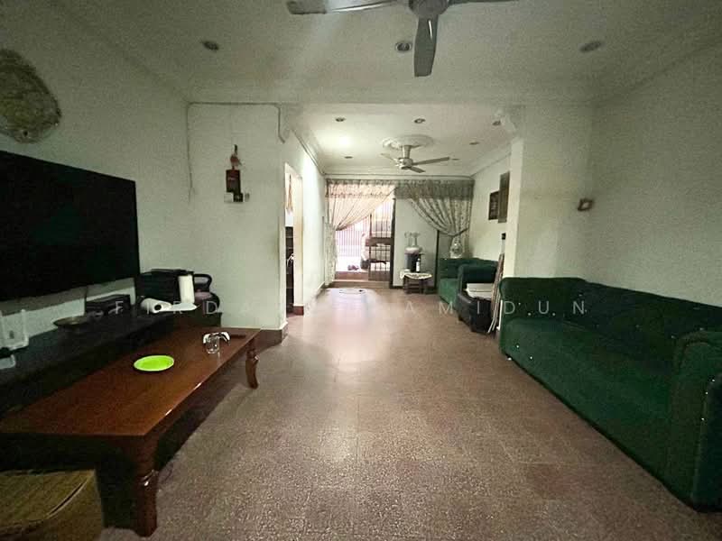 Rumah Teres 2 Tingkat untuk Dijual di Seksyen 1a (Petaling Jaya) - Firdaus Hamidun - PropertyGuru.com.my