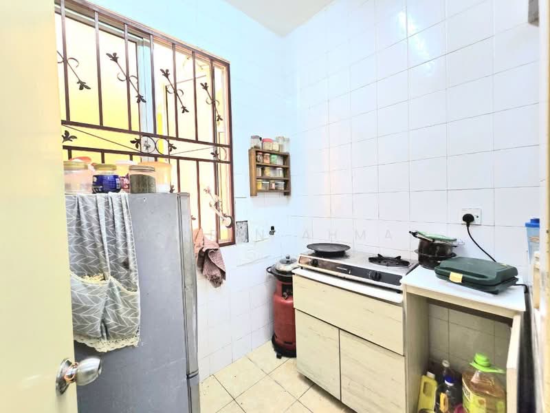 Kondominium untuk Dijual di Platinum Hill PV 6 - Sabirin Ahmad - PropertyGuru.com.my