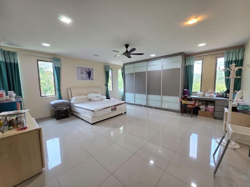 Bungalow for Sale in Rawang (Selangor) - Lucas Lim - Bedroom - PropertyGuru.com.my
