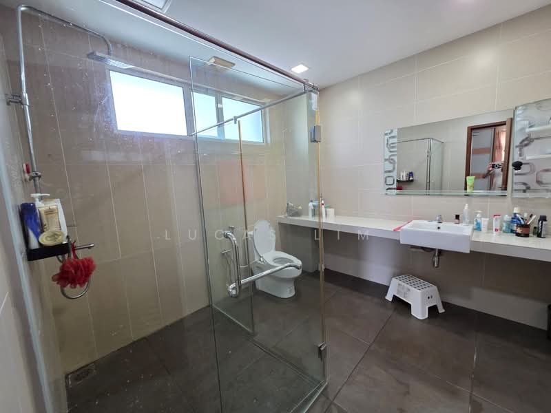 Bungalow for Sale in Rawang (Selangor) - Lucas Lim - Bathroom - PropertyGuru.com.my