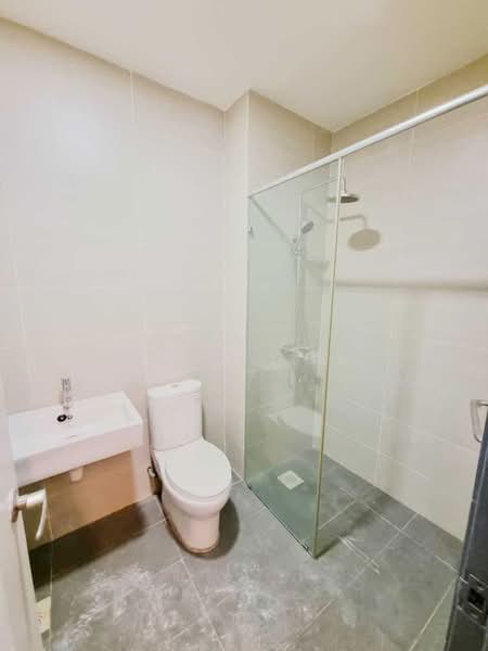 Rumah Teres 3 Tingkat untuk Dijual di Bandar Nusaputra (Puchong) - Evan Goh - Bathroom - PropertyGuru.com.my
