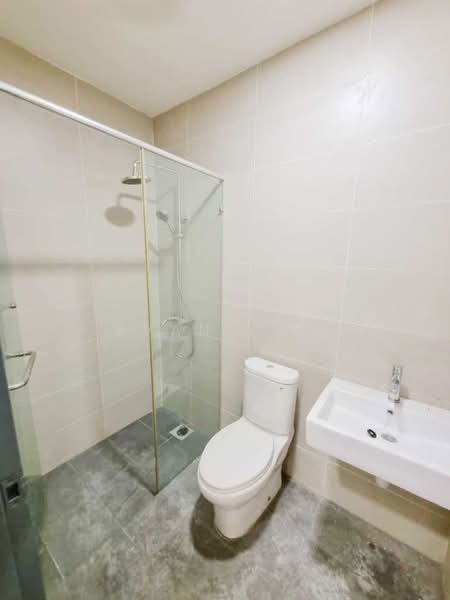 Rumah Teres 3 Tingkat untuk Dijual di Bandar Nusaputra (Puchong) - Evan Goh - Bathroom - PropertyGuru.com.my